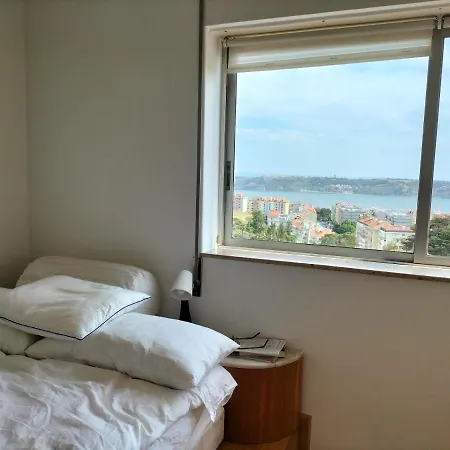 What A Wonderful River View Belem Flat ליסבון